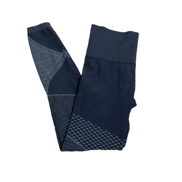 Spanx navy blue leggings size large - Picture 3 of 8